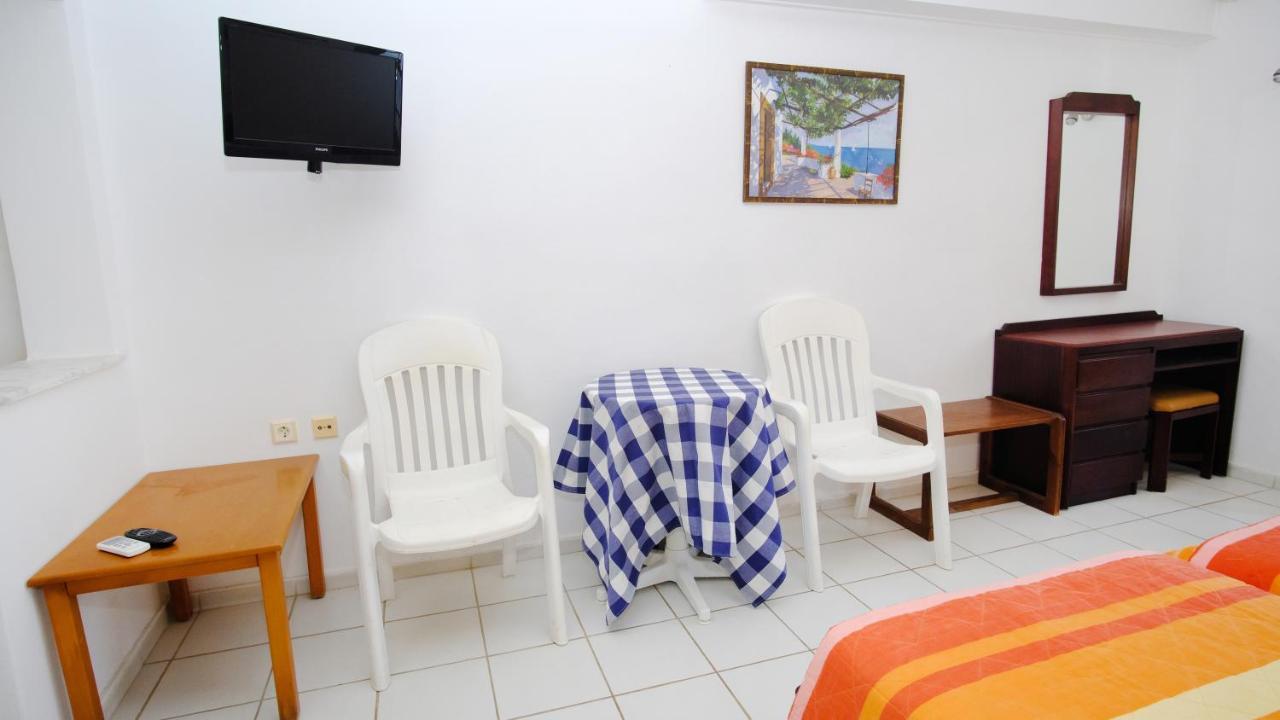 Keti Apartments Adelianos Kampos Exterior photo